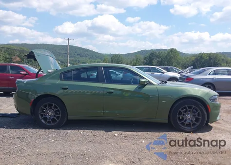 2018 Dodge Charger Gt Awd z USA, uszkodzony, nr VIN 2C3CDXJG6JH274469